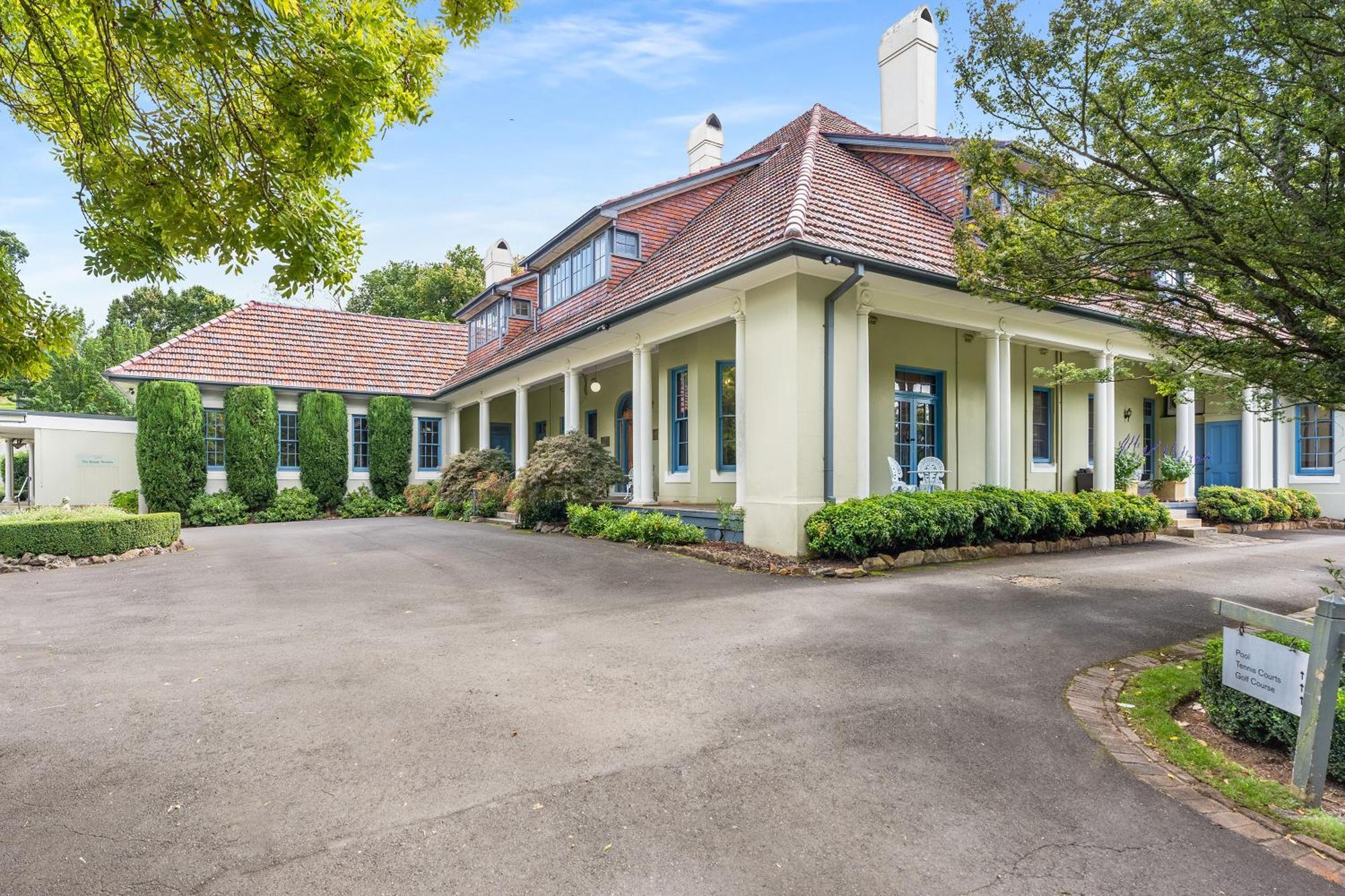 Peppers Manor House Hotel Sutton Forest Exterior photo