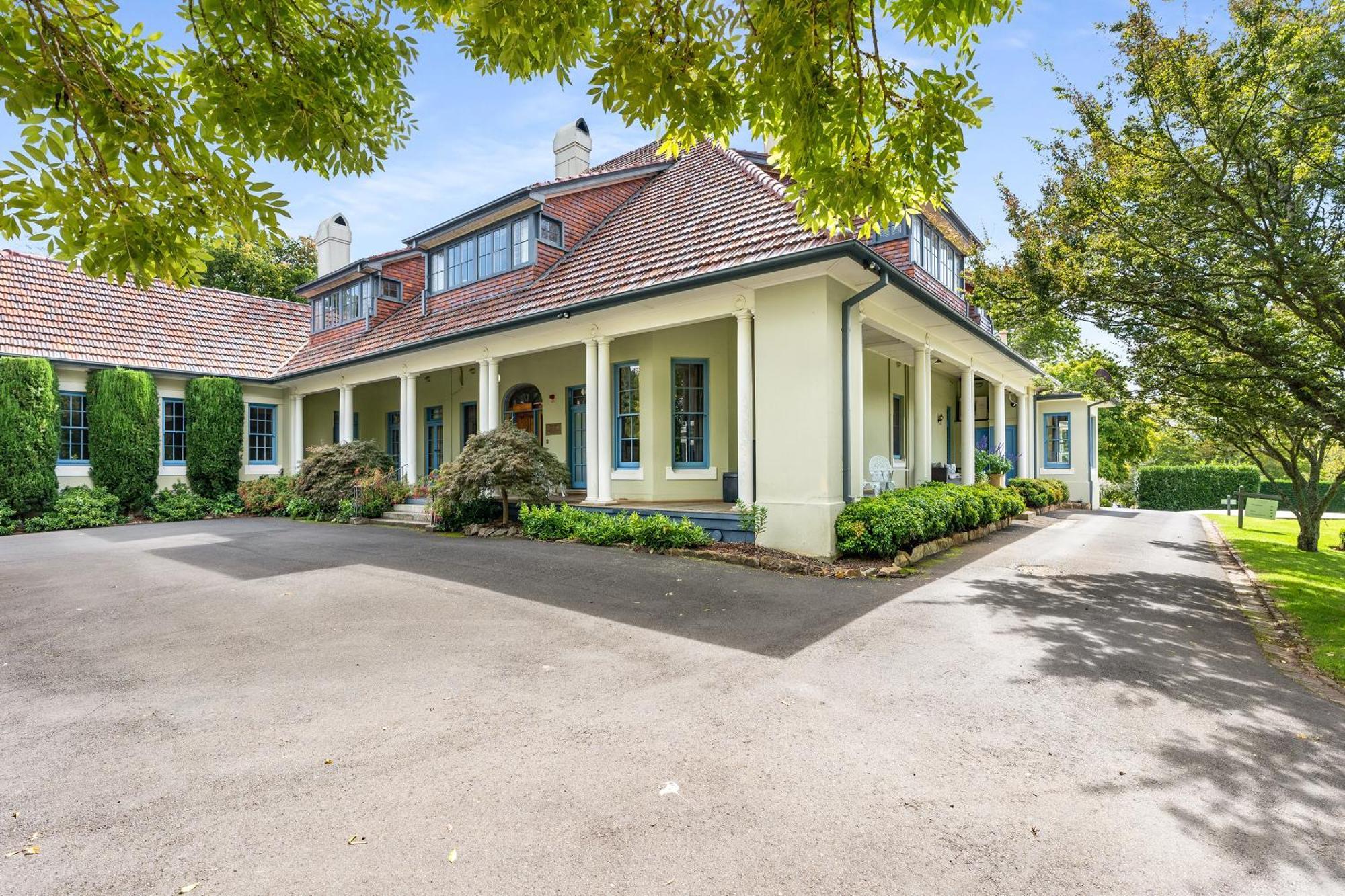 Peppers Manor House Hotel Sutton Forest Exterior photo