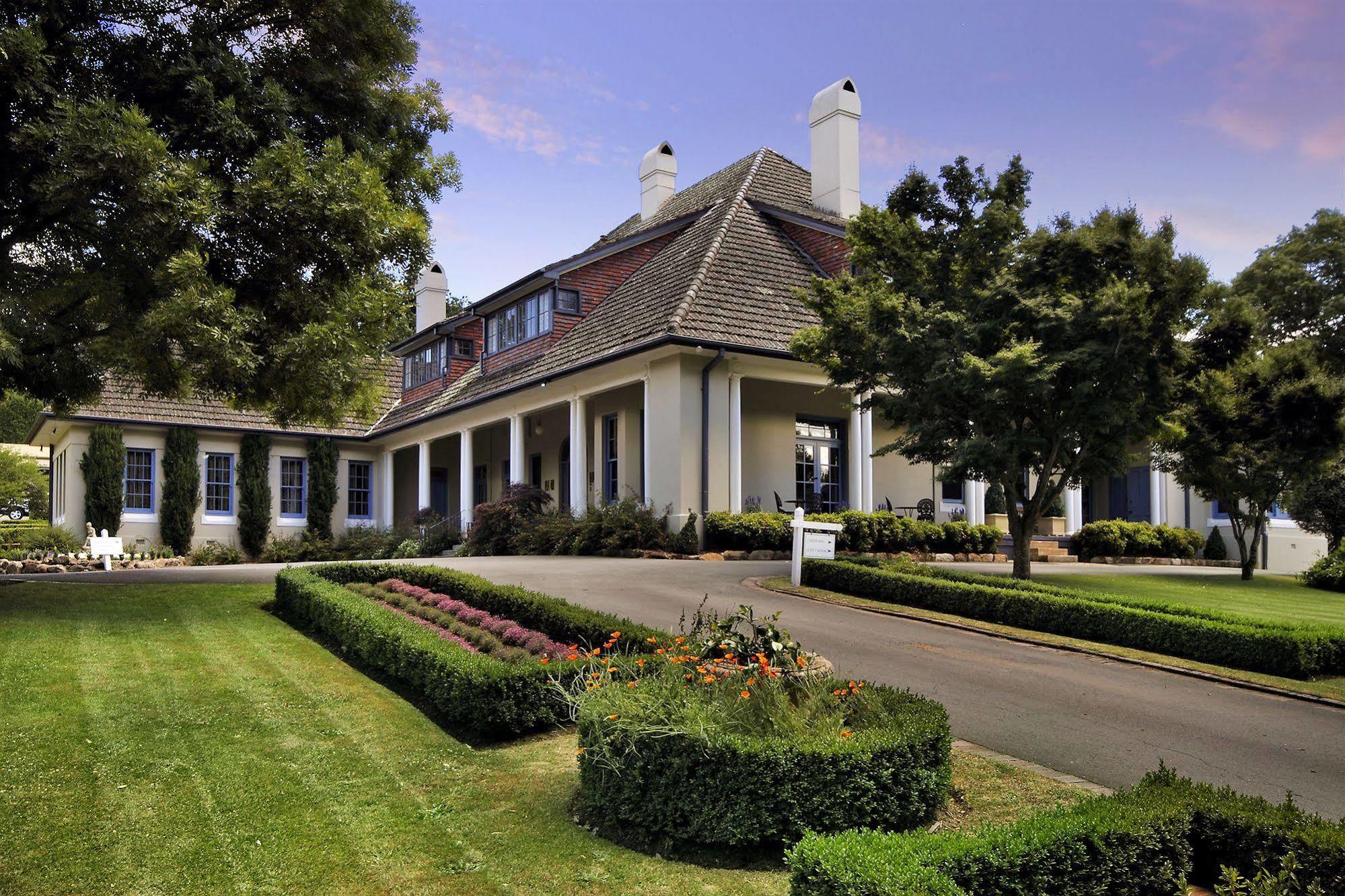 Peppers Manor House Hotel Sutton Forest Exterior photo